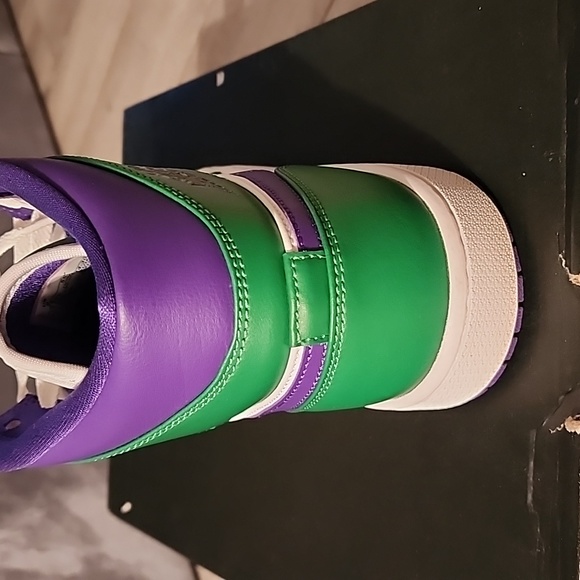 Lightly worn jordan 1s - Picture 4 of 7